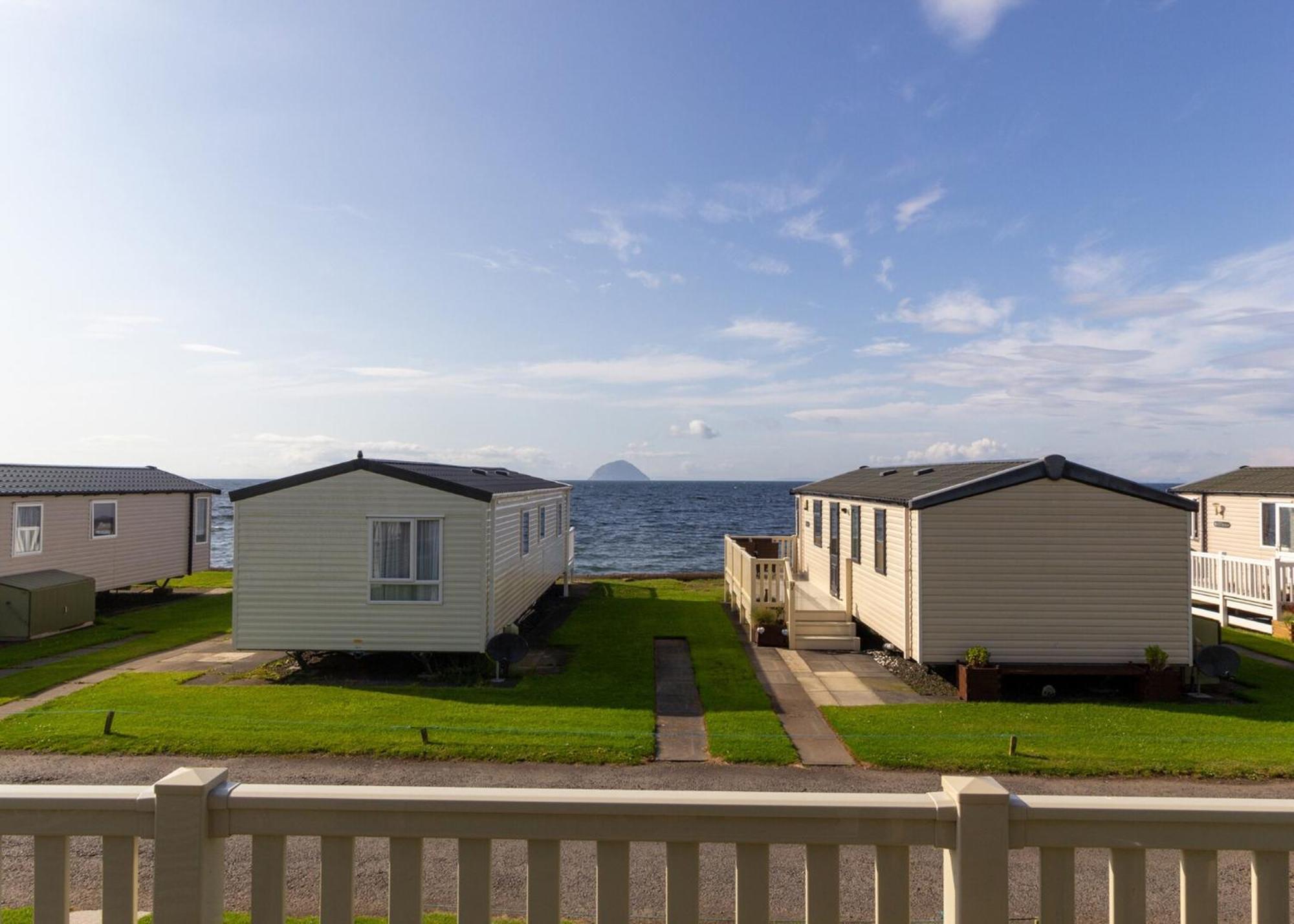 Bennane Shore Holiday Park Lendalfoot Esterno foto